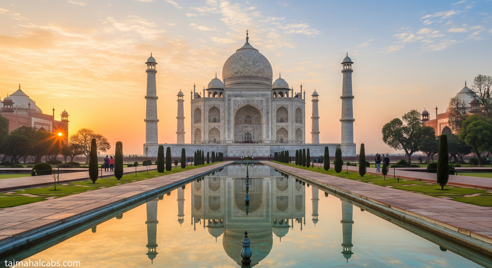 Low crowd levels at Taj Mahal during sunrise hours