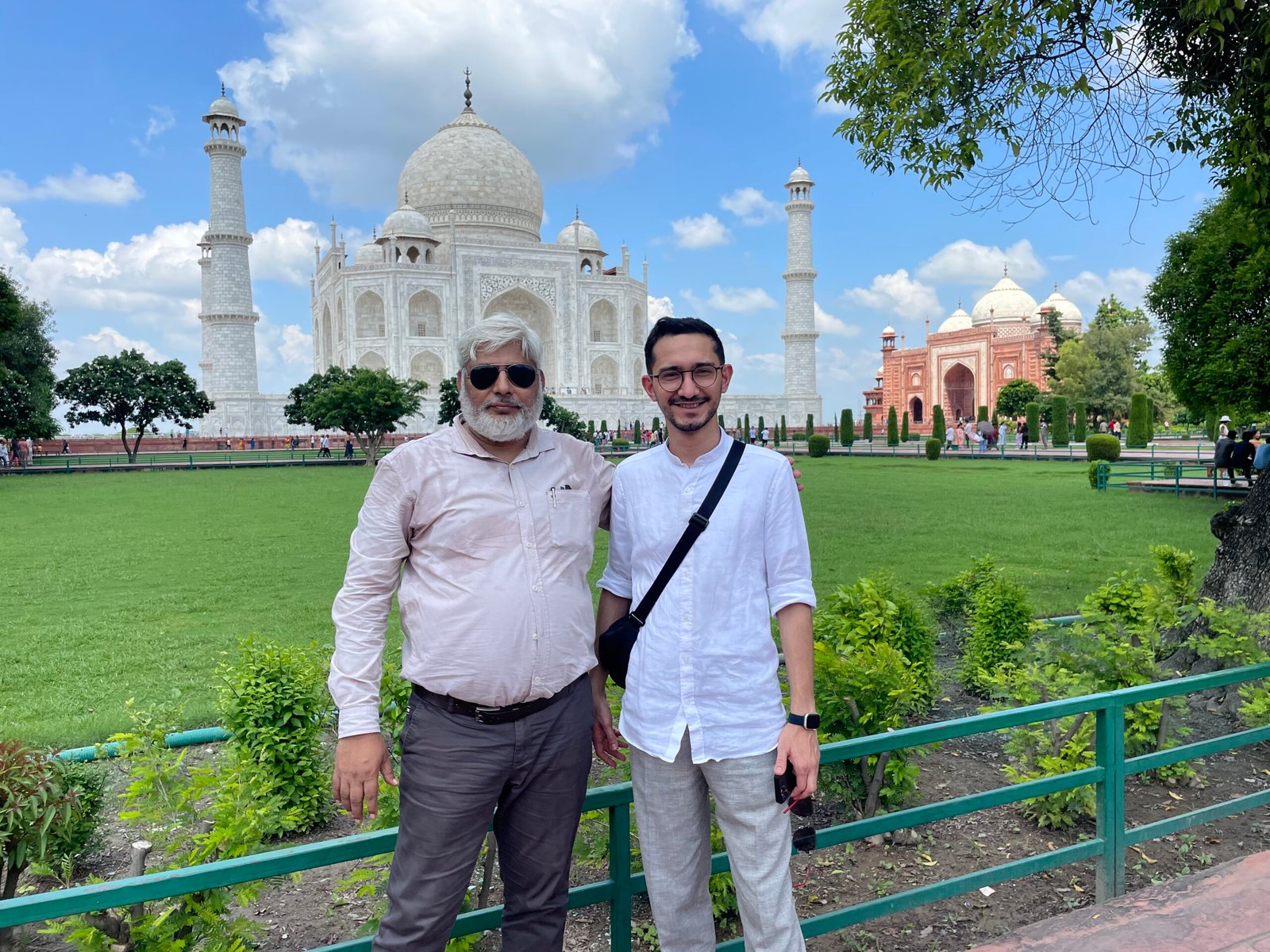 Beautiful photo at Taj Mahal Agra Location with Alamgir guiding UAE tourist