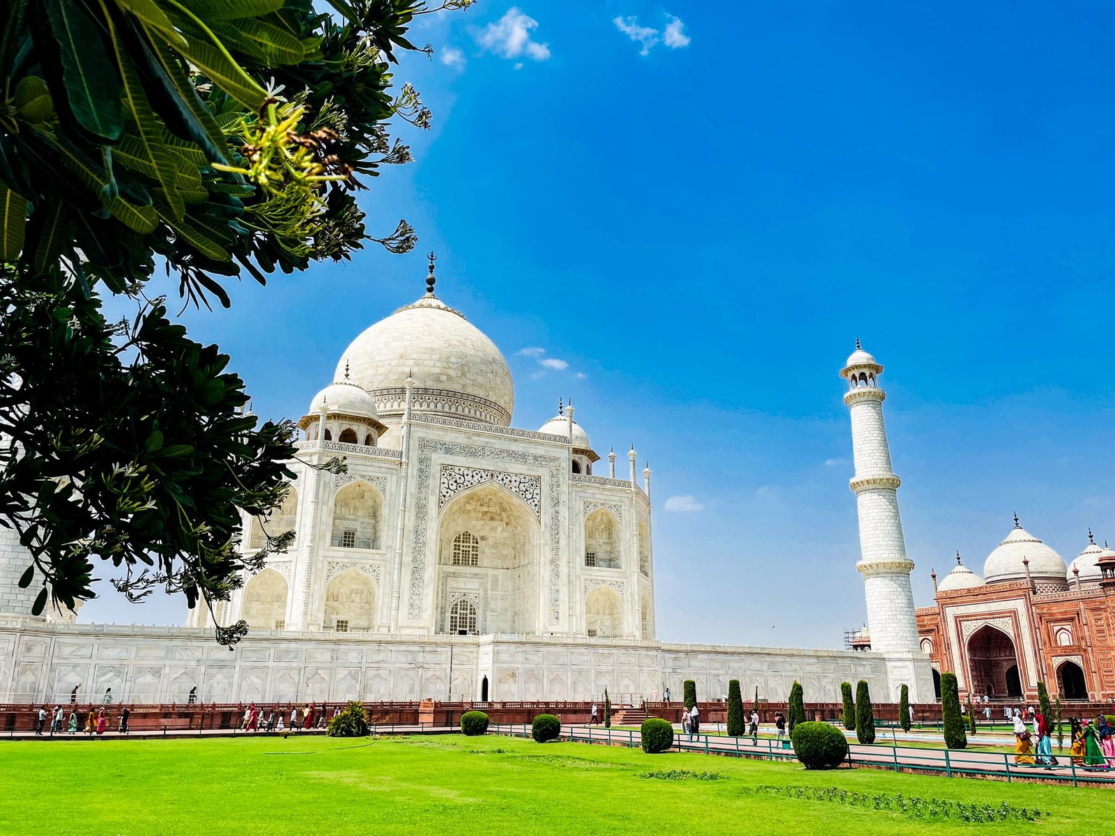 One Day Agra Tour from Delhi: A Perfect Journey to the Taj Mahal