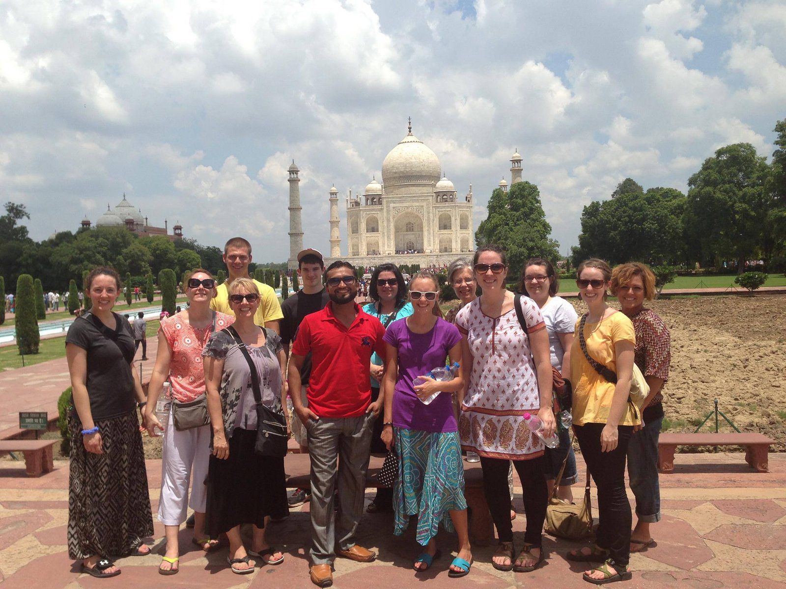 Taj Mahal Guided Tours from Delhi by Car in One Day