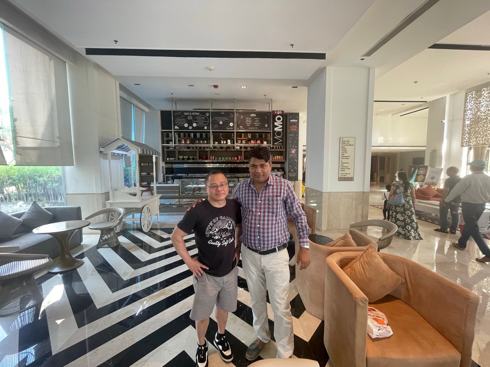 Alamgir with Client in Agra during Taj Mahal Tour picture