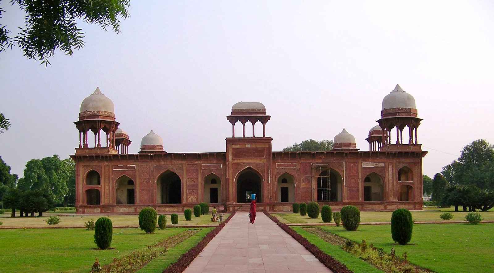 Maryam’s Tomb Agra exterior view showing Mughal architecture and gardens